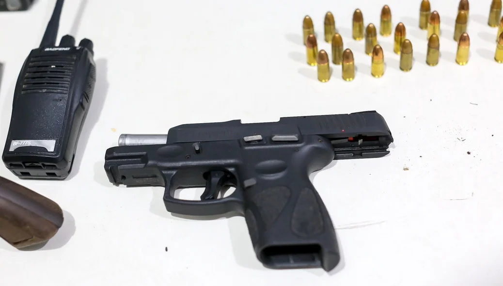 Arma em posse dos criminosos