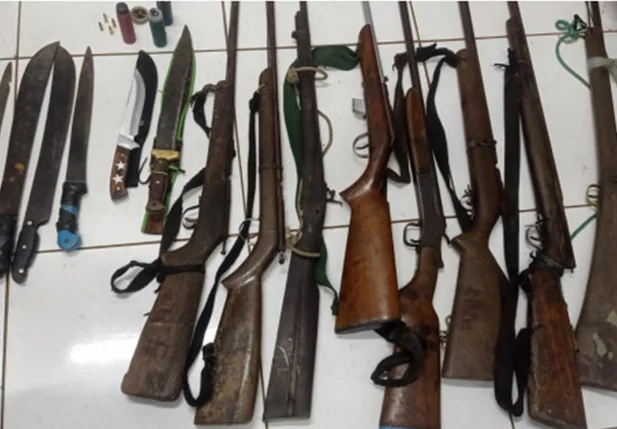 Armas apreendidas na zona rural de Gilbués