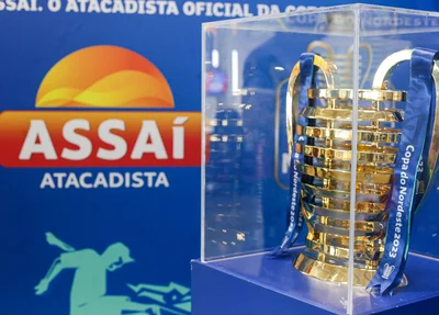 Assaí recebe taça da Copa do Nordeste