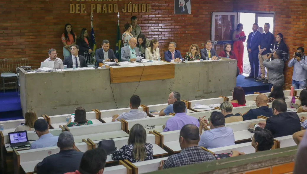 Audiência Pública aconteceu no plenarinho da Alepi