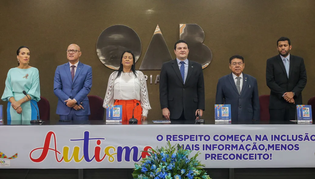 Autoridades presentes no evento