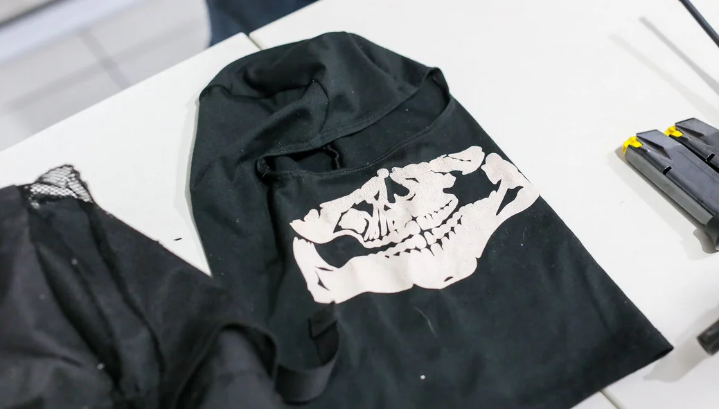 Balaclava usada por bandidos