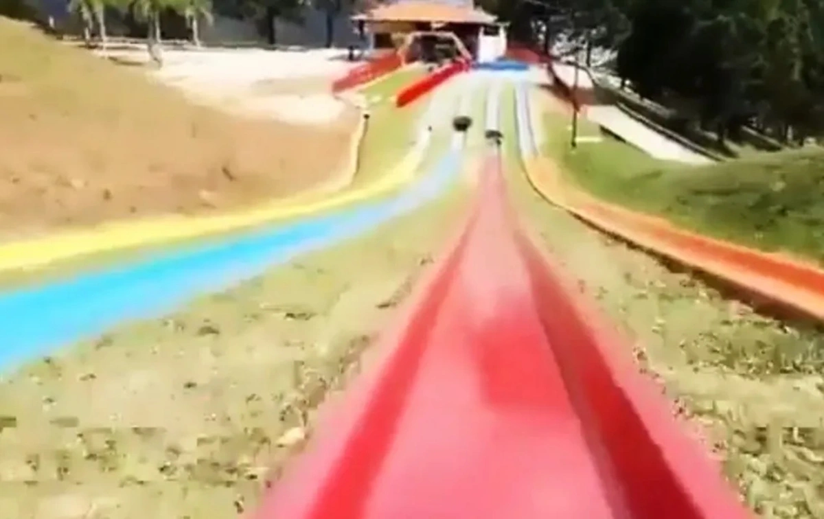 Brinquedo que aconteceu o acidente em São Roque SP