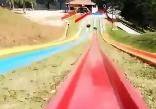 Brinquedo que aconteceu o acidente em São Roque SP