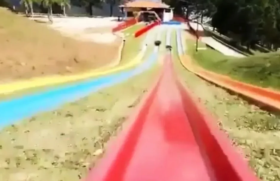 Brinquedo que aconteceu o acidente em São Roque SP