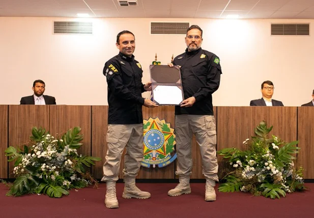 Bruno Dias e Fernando Oliveira, diretor-geral da PRF