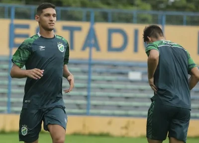 Bruno Henrique, atacante do Altos