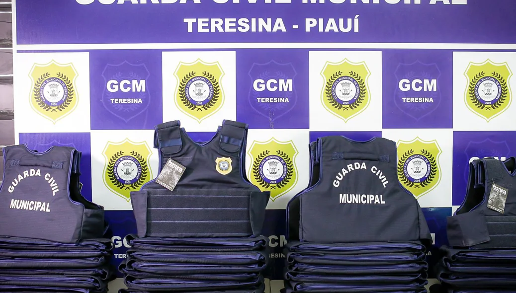 Coletes balísticos entregues para Guarda Municipal