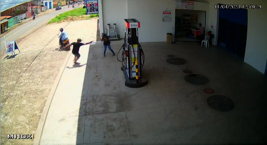 Crime foi registrado por câmera de segurança em Parnaíba