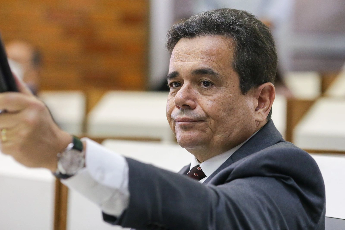 Deputado Estadual  Henrique Pires