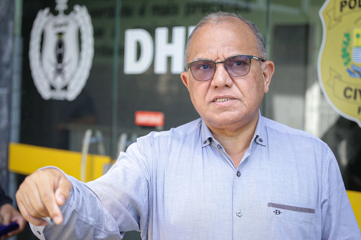 Diretor do DHPP, Francisco Costa, o Barêtta