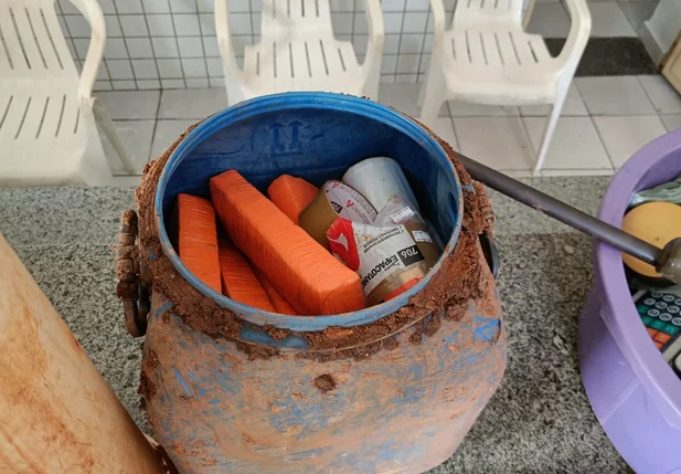Droga estava enterrada