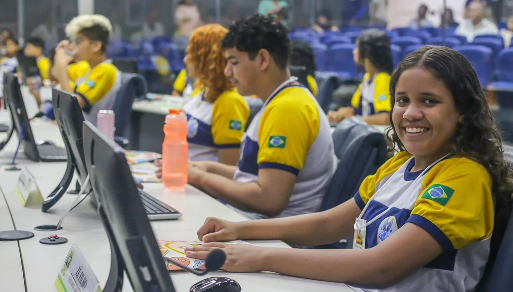 Escola na Câmara leva crianças para conhecer o trabalho dos gestores de Teresina