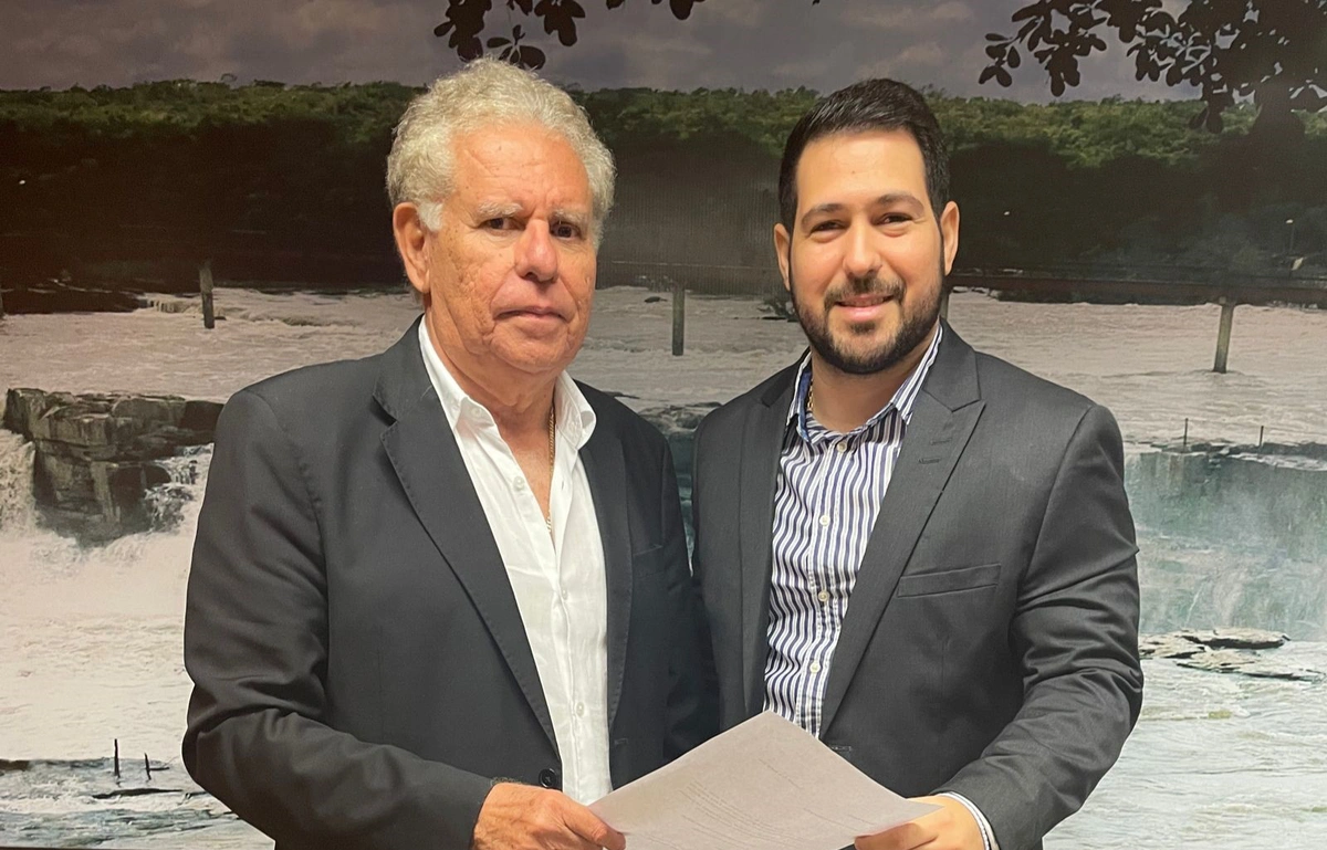 Felipe Sampaio e o diretor da Equatorial Arquelau Siqueira