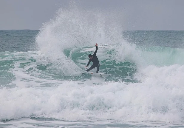 Filipe Toledo fica com terceiro lugar no Bells Beach