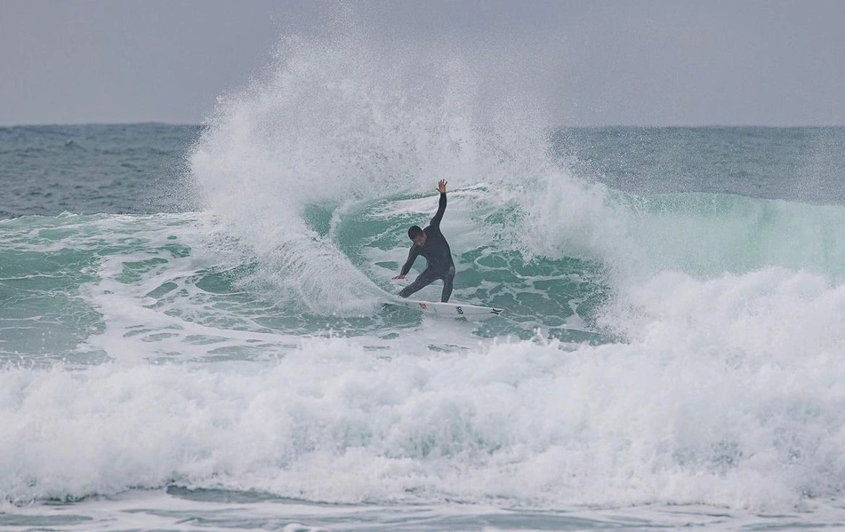Filipe Toledo fica com terceiro lugar no Bells Beach