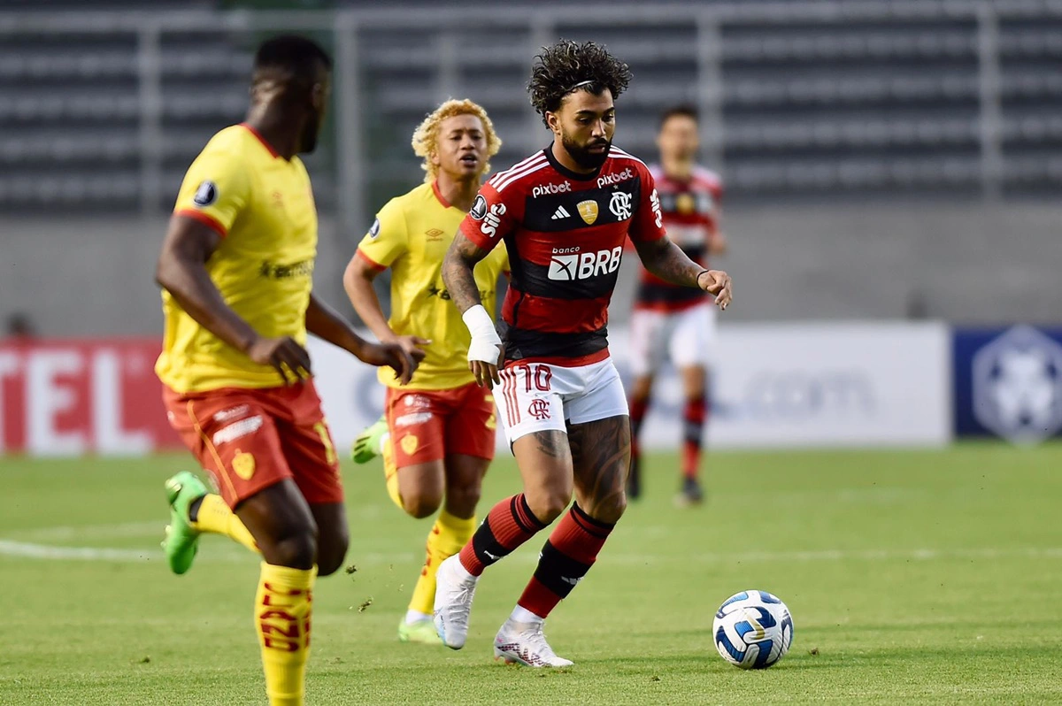 Flamengo perde na estreia da Libertadores para o Aucas por 2 a 1
