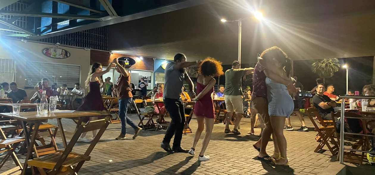 Forró Debaixo da Ponte