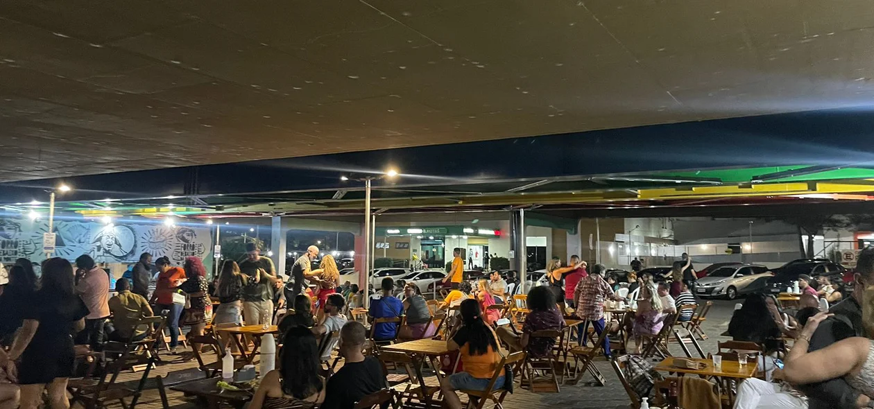 Forró Debaixo da Ponte