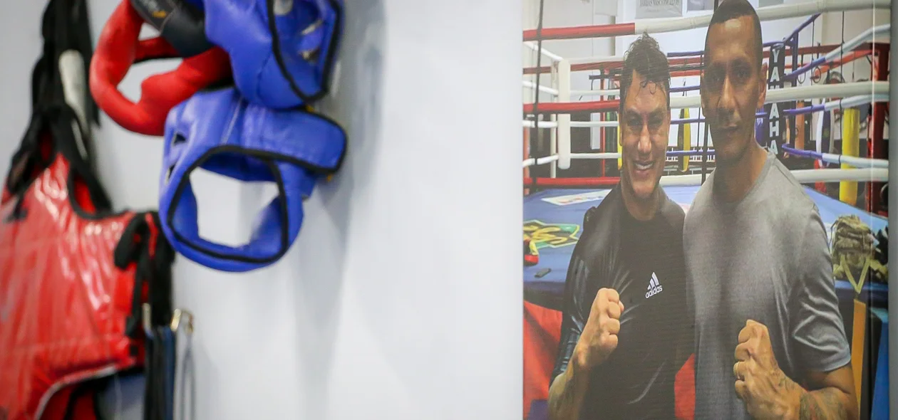 Foto do Campeão Brasileiro Popó, para incentivar os atletas