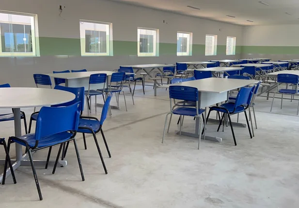 Inauguração de complexo escolar em Curimatá.