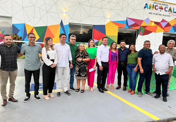 João Mádison prestigia inauguração de hospital na cidade de Angical