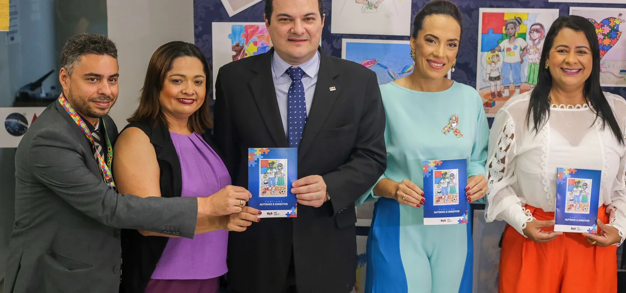 Lançamento da cartilha do autista