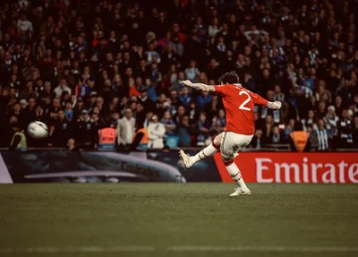 Lindelof converteu o pênalti decisivo para garantir o United na final da Copa da Inglaterra