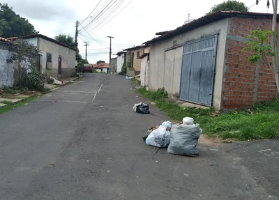 Lixo nas ruas de Teresina