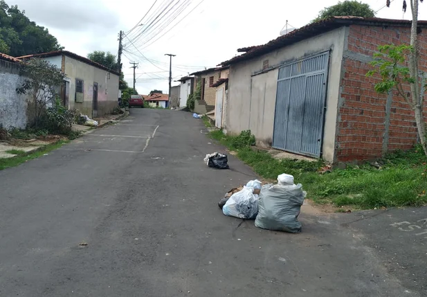 Lixo nas ruas de Teresina