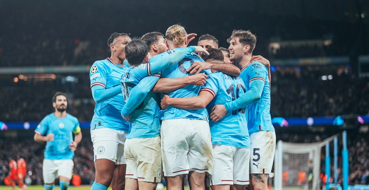 Manchester City comemoramdo gol sobre o Bayern de Munique na Champions League