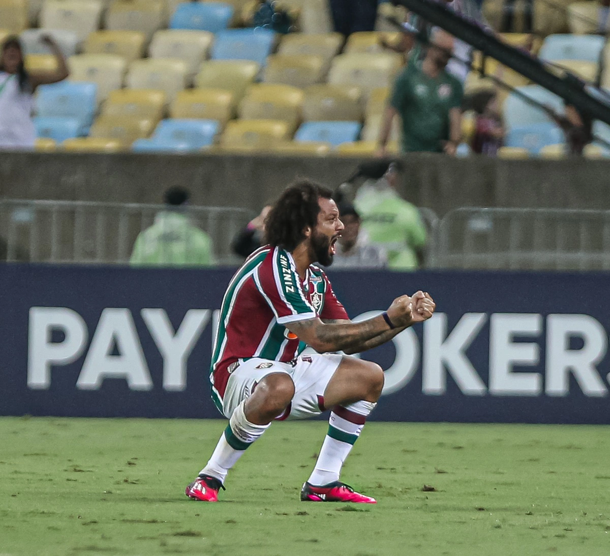 Marcelo marcou o primeiro gol da vitória do Fluminense