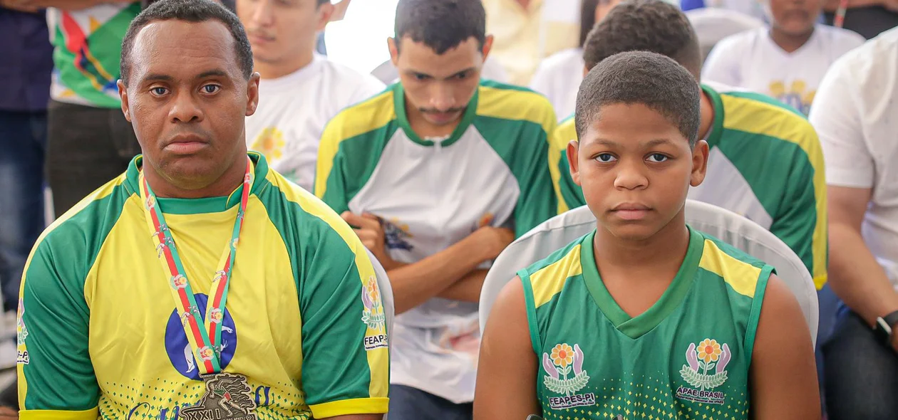 Membros e atleta da FEAPES-PI