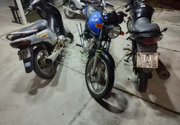 Motos recuperadas pelos policiais de Campo Maior