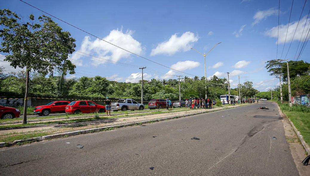 O acidente aconteceu na Avenida Presidente Kennedy