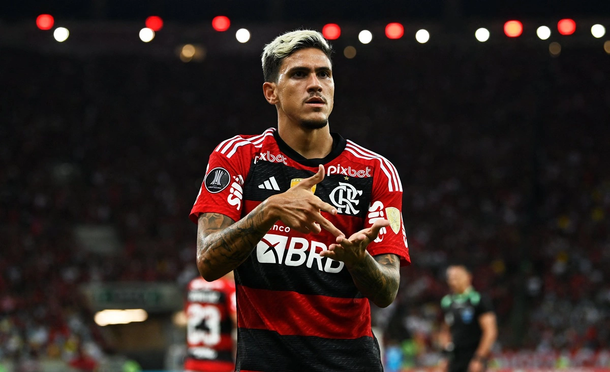 Pedro foi o homem da partida ao marcar dois gols para o Flamengo