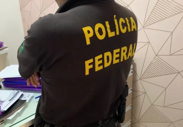 Polícia Federal cumpre mandados em Parnaíba