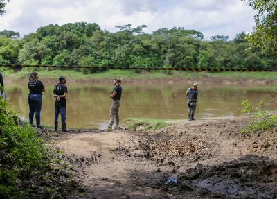 Polícia no local do crime