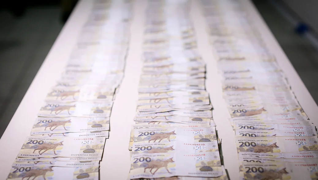 Polícia preendeu R$ 90 mil em cédulas de R$ 200,00