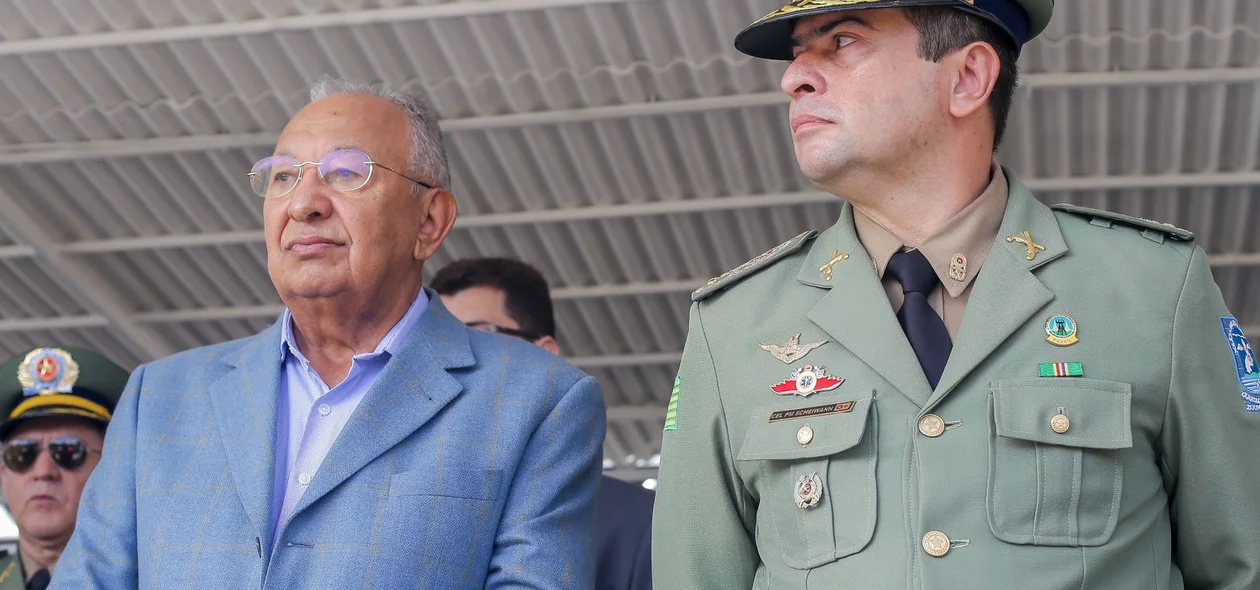 Prefeito de Teresina Dr. Pessoa e o comandante-geral da PM-PI Scheiwann Lopes