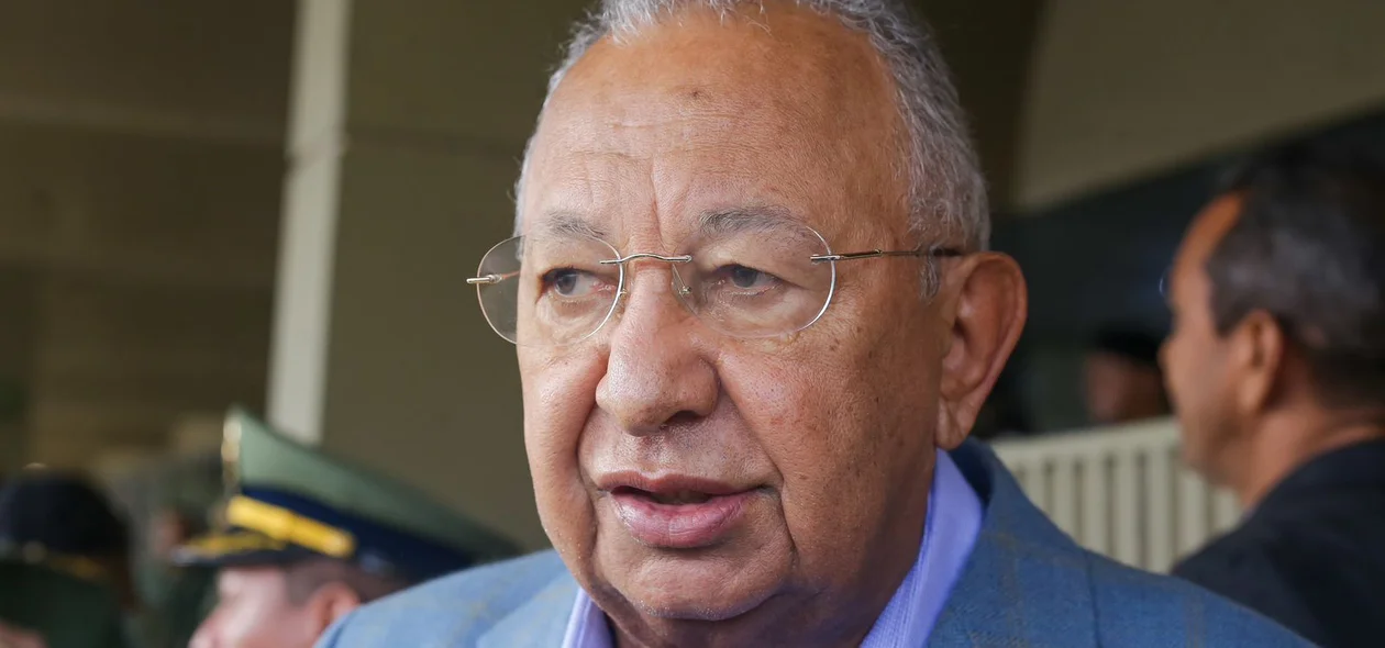 Prefeito de Teresina Dr. Pessoa em solenidade no Quartel do Comando-Geral da PM-PI