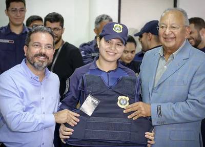 Prefeitura de Teresina entrega coletes balísticos para GCM nesta quarta
