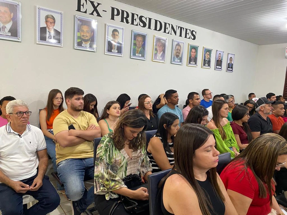 Público presente na solenidade que marca o lançamento do projeto “Jatobá de Paz nas Escolas”