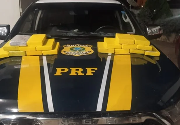 Quase 20kg de cocaína foram apreendidos pela PRF em Picos