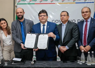 Rafael Fonteles assinou termo e cooperação com Ministério da Integração Regional