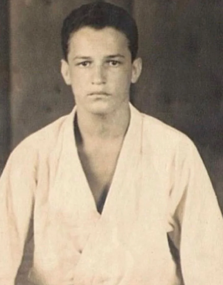 Grande mestre de jiu-jítsu, Robson Gracie morre aos 88 anos