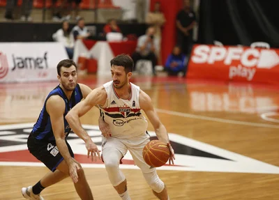 São Paulo e Pinheiros jogaram o primeiro jogo das quartas de final da NBB