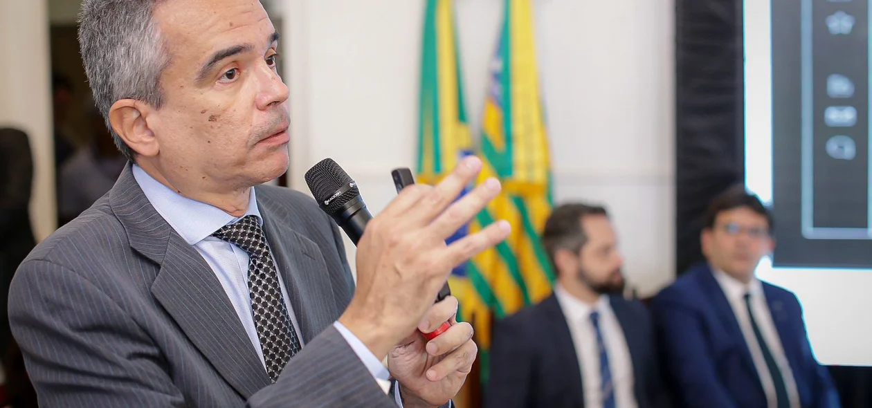 Secretário de Planejamento, Washington Bonfim
