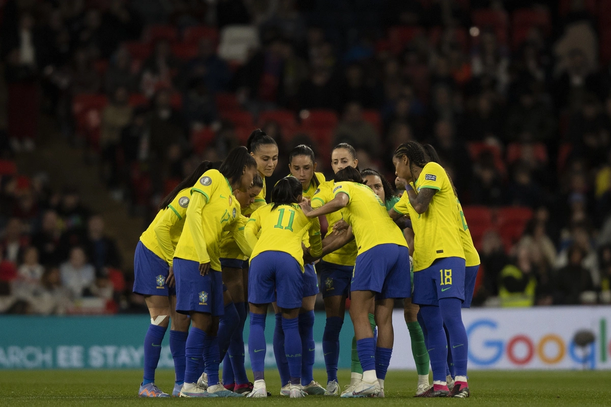 Seleção Brasileira Feminina entra em campo nesta terça-feira (11)