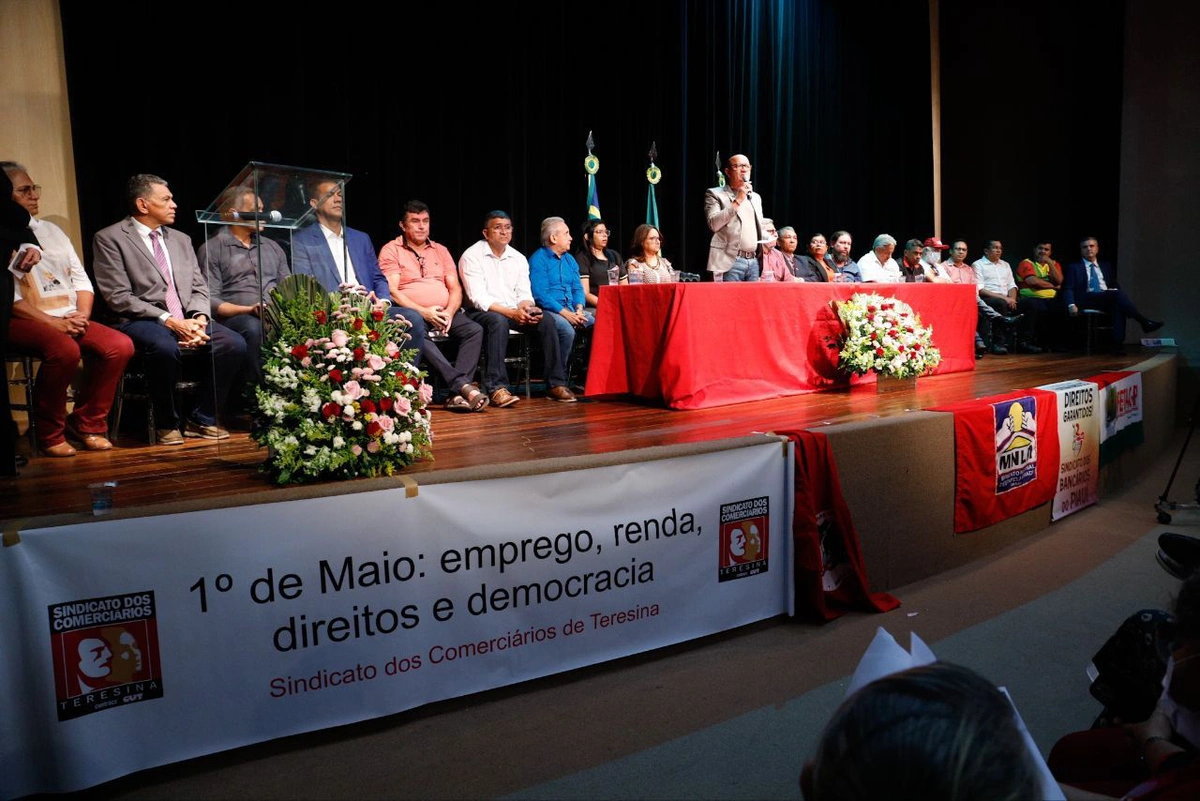 Sessão solene em homenagem ao Dia do Trabalhador na Alepi